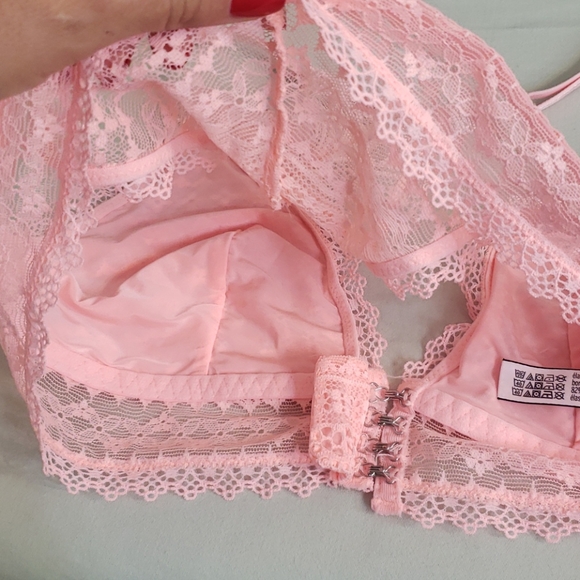 (S-M)BUY 1 GET 1 FREE VICTORIA SECRET BRALETTE - Picture 7 of 8